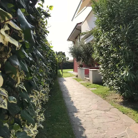 Bardolino Lake Apartments * باردولينو