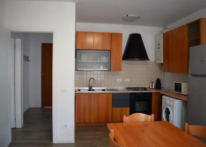 Bardolino Lake Apartments *