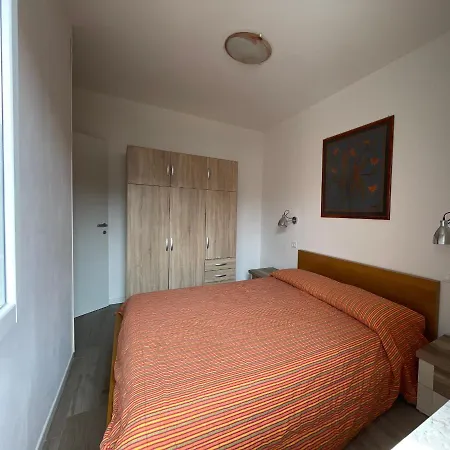 Bardolino Lake Apartments *